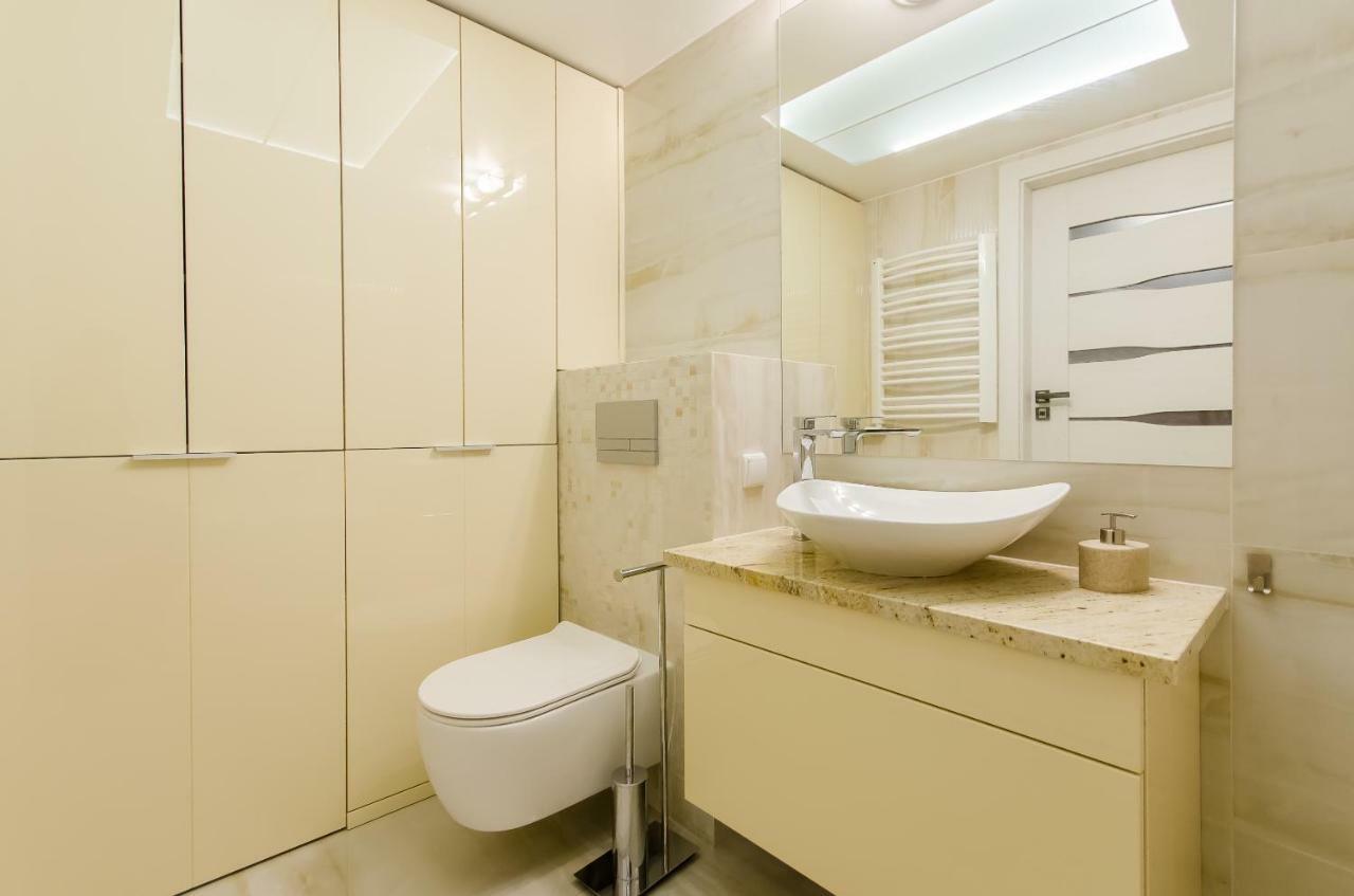 Central Penthouse With Terrace 크라쿠프 외부 사진