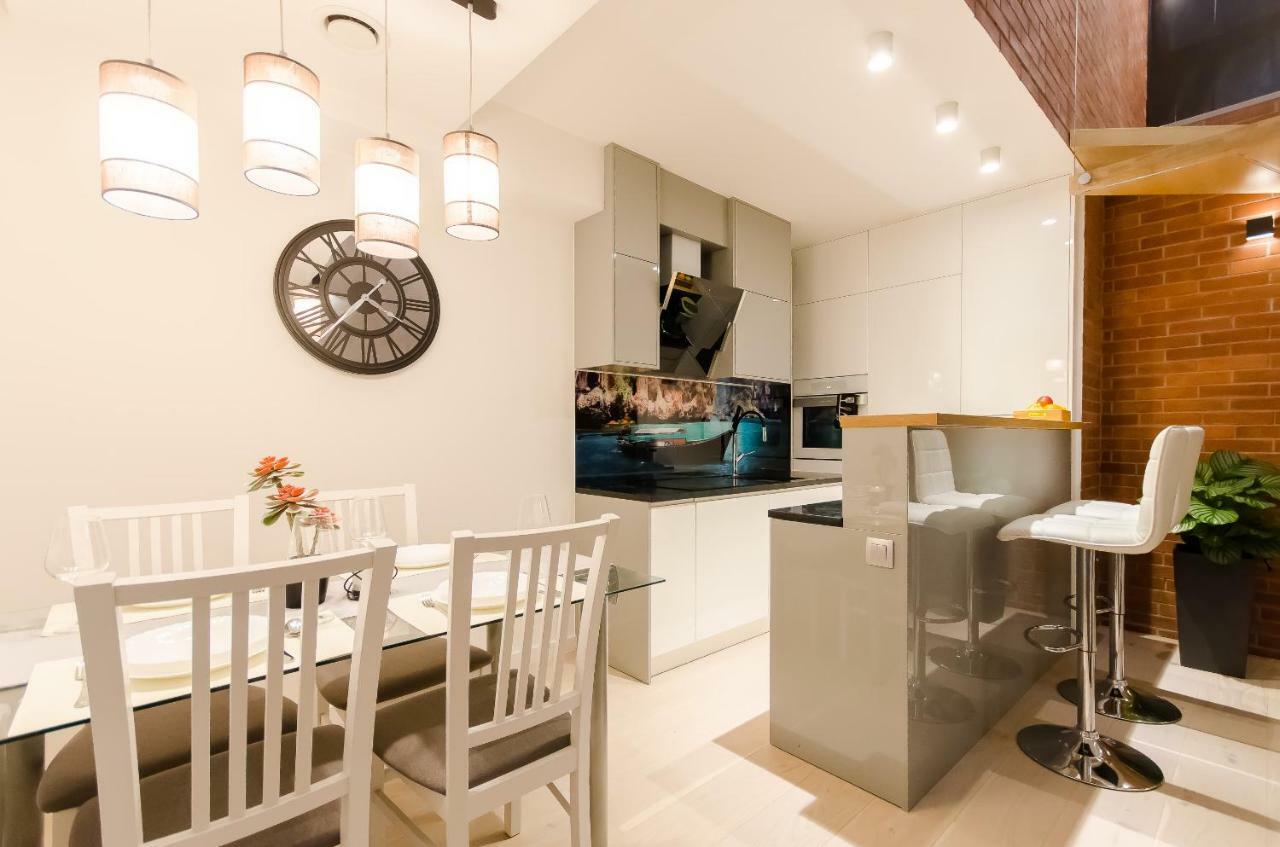 Central Penthouse With Terrace 크라쿠프 외부 사진